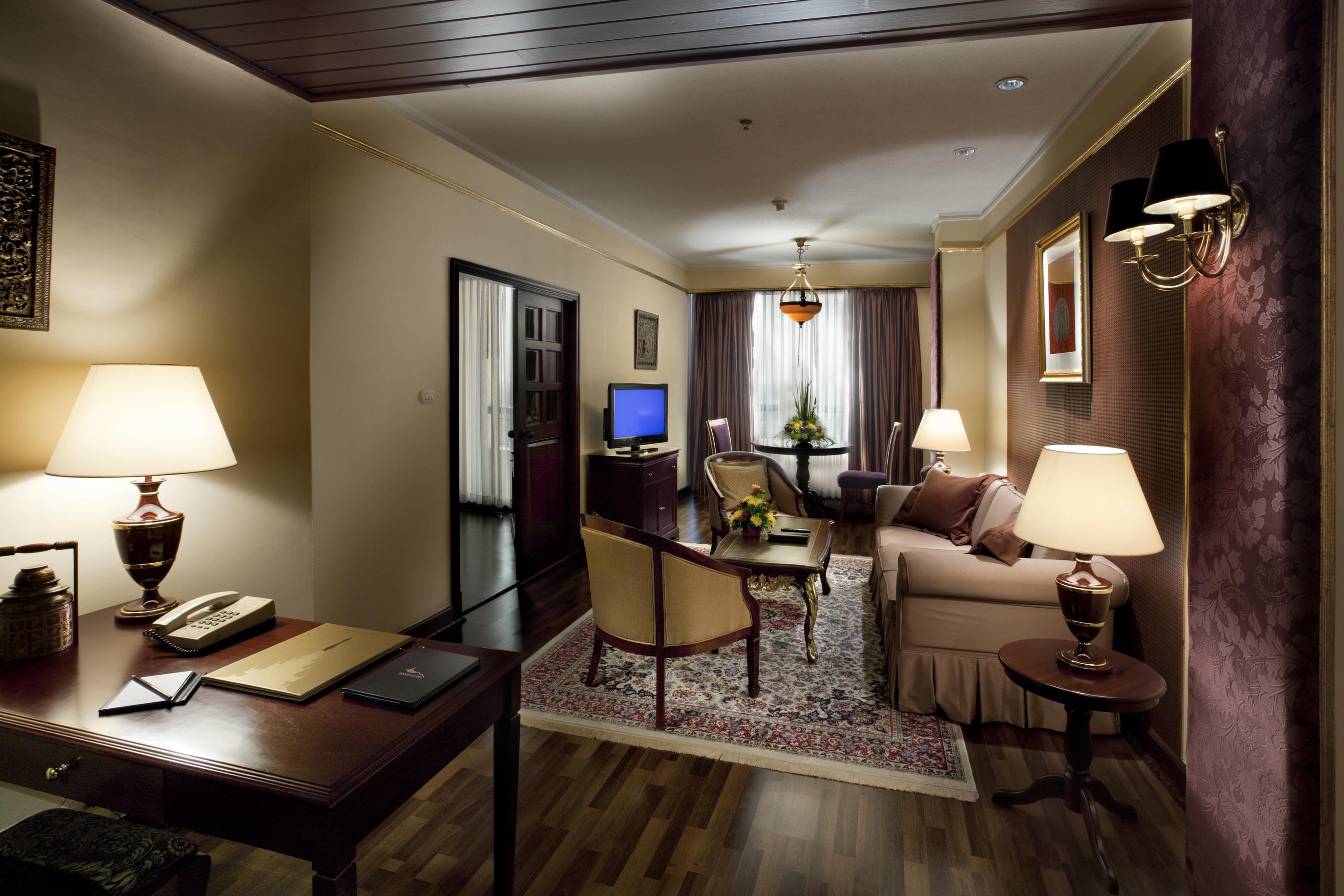 Mercure Mandalay Hill Resort Exterior photo