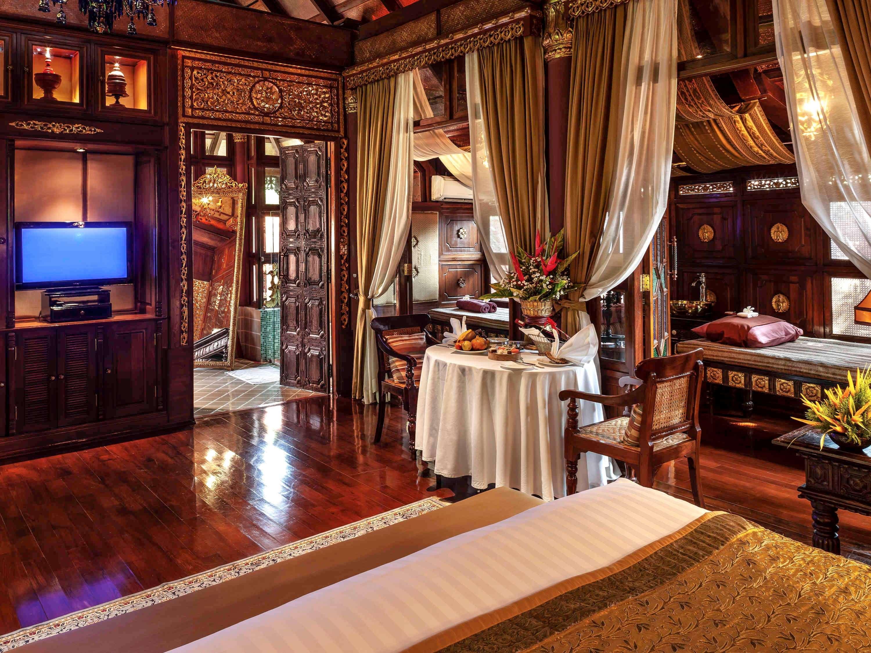 Mercure Mandalay Hill Resort Exterior photo