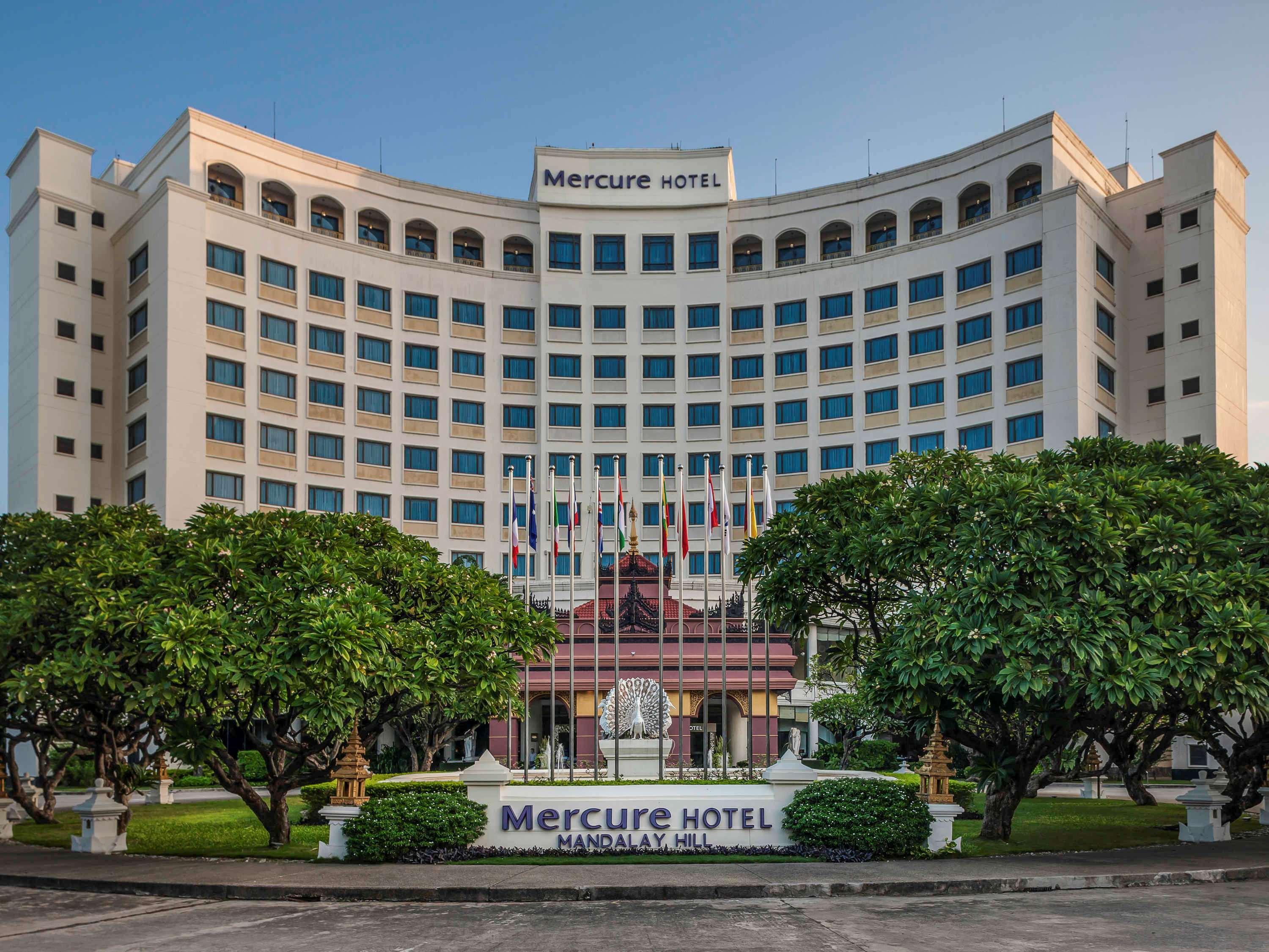 Mercure Mandalay Hill Resort Exterior photo